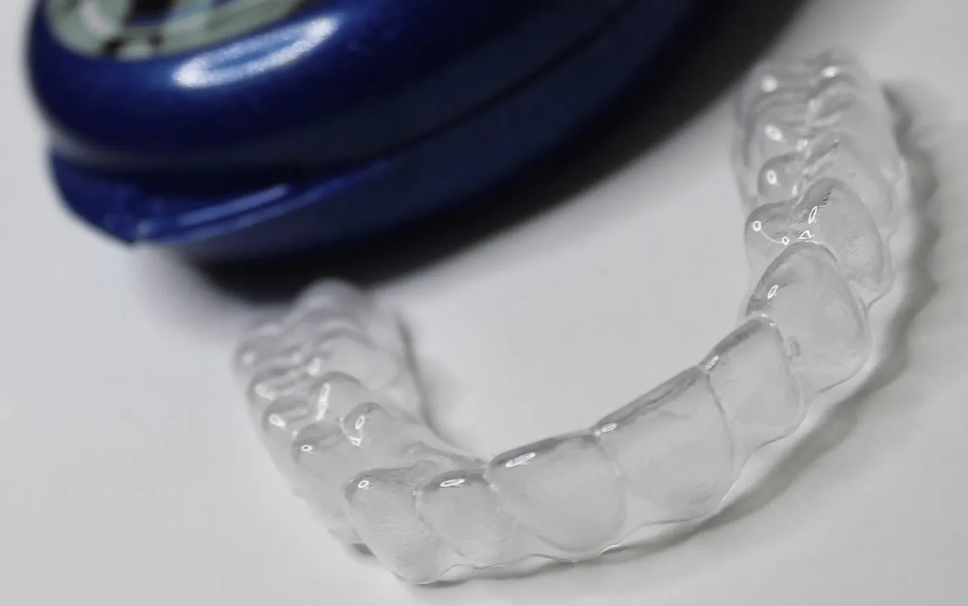 Hogyan zajlik a fix fogszabályozó készülék levétele? – 3. kép
